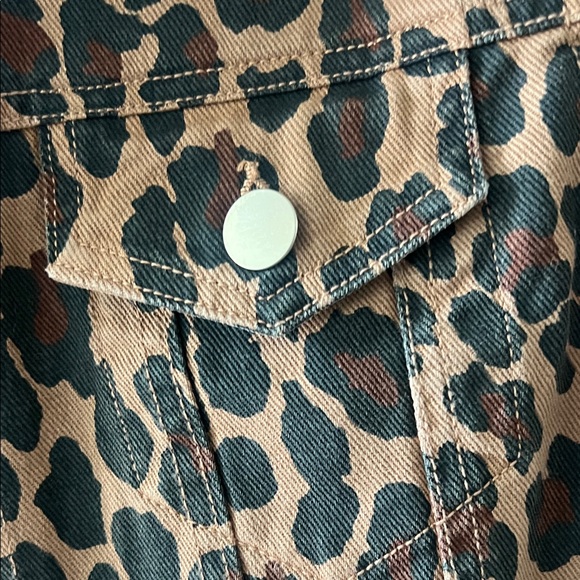 Leopard Print Tween Jacket - Picture 3 of 5